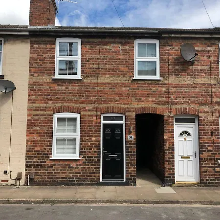 Archie'S Cottage Lincoln Exterior photo